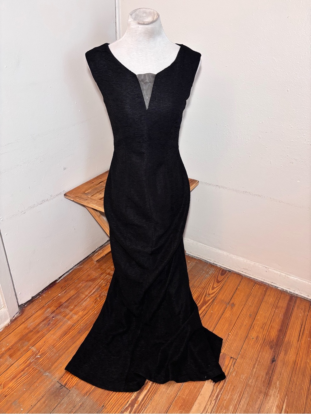 Connected Apparel Sleeveless Mermaid Cut Maxi Dress